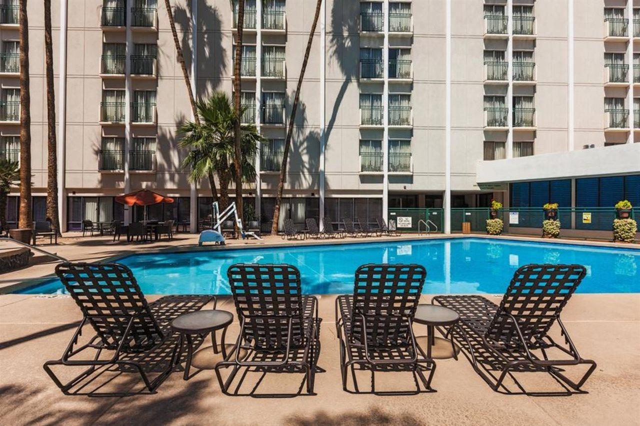 Hilton Garden Inn Phoenix Midtown Ngoại thất bức ảnh
