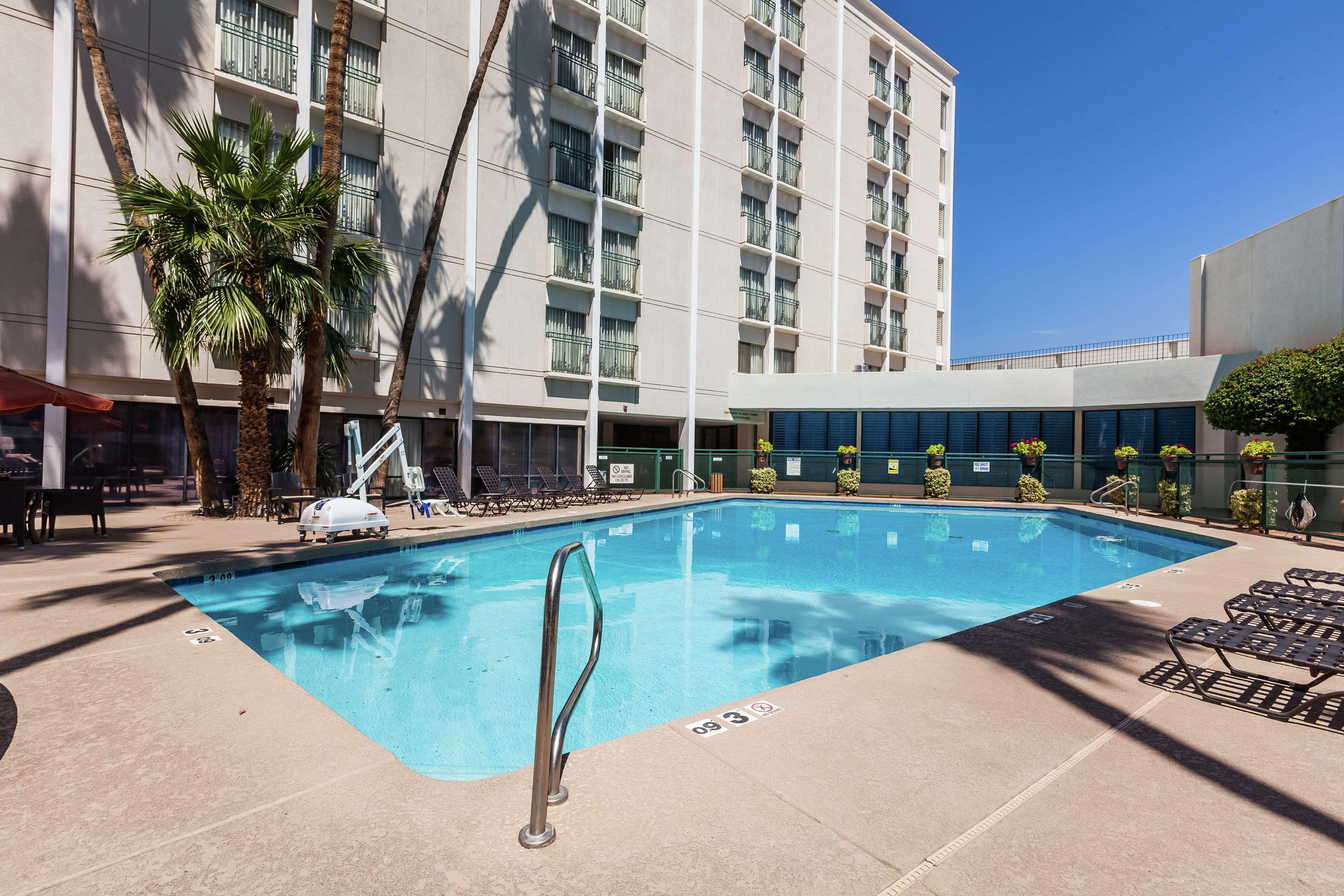 Hilton Garden Inn Phoenix Midtown Ngoại thất bức ảnh